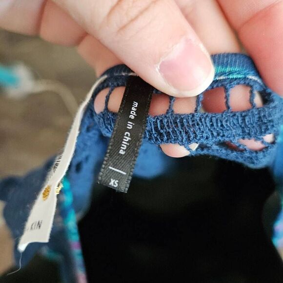 Anthropologie Akemi + Kin Sleeveless Blouse - Picture 8 of 8